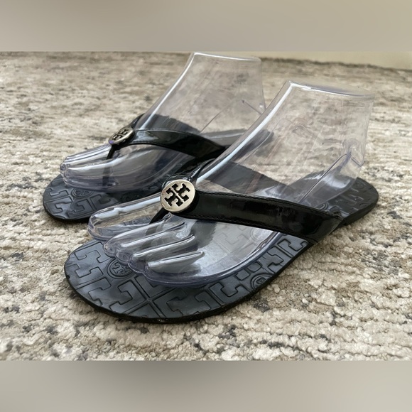 Tory Burch Thora Sandals‎ Black Silver Patent Leather Thong Flip Flop - Picture 8 of 8